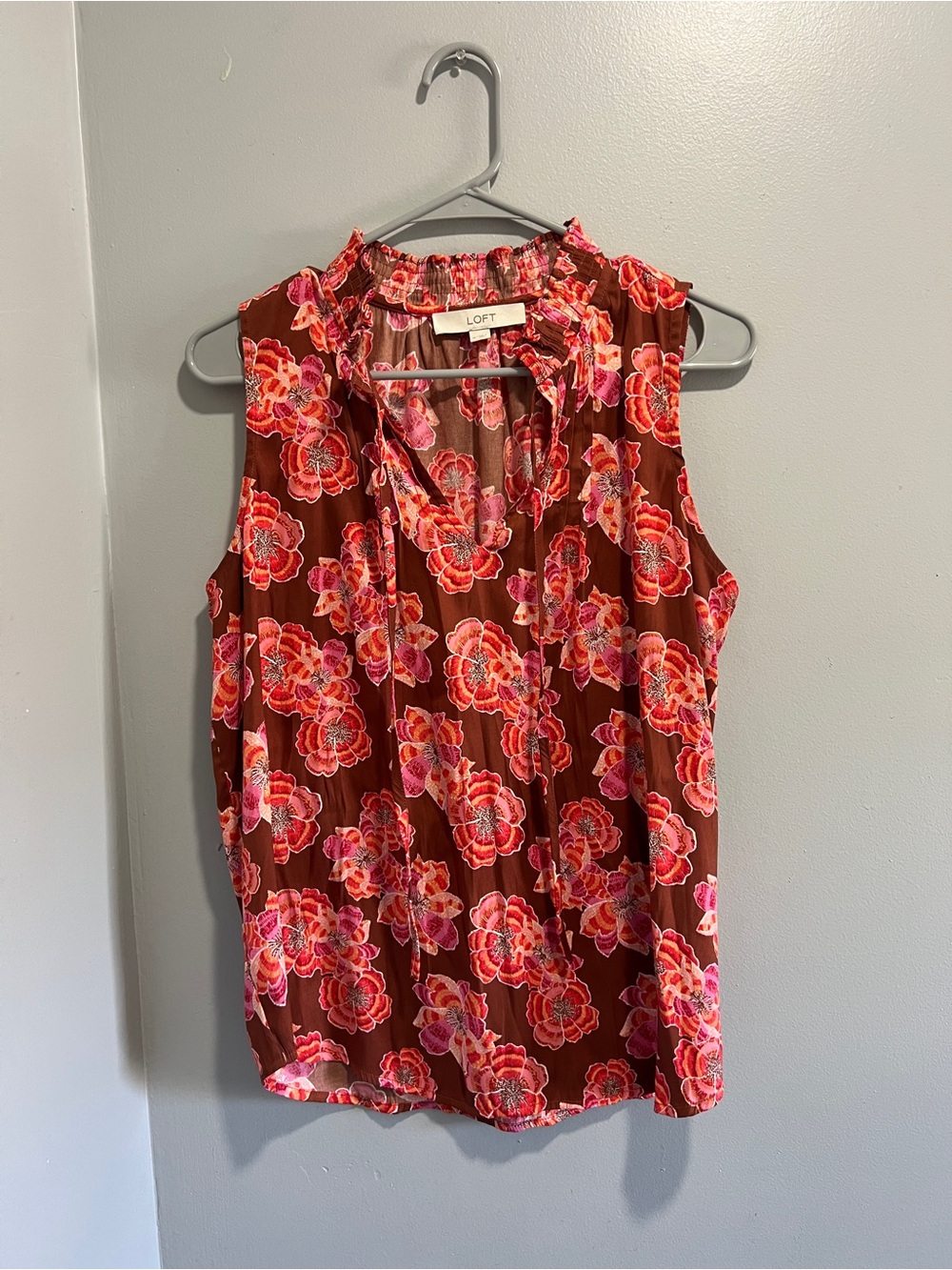 Floral LOFT Sleeveless Tie-Neck Blouse